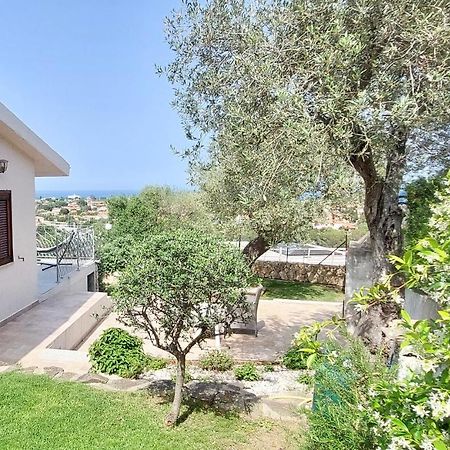 Iss Travel, Sea View Apartment Il Corbezzolo - Ground Floor With Air-Condition سان تيودورو المظهر الخارجي الصورة