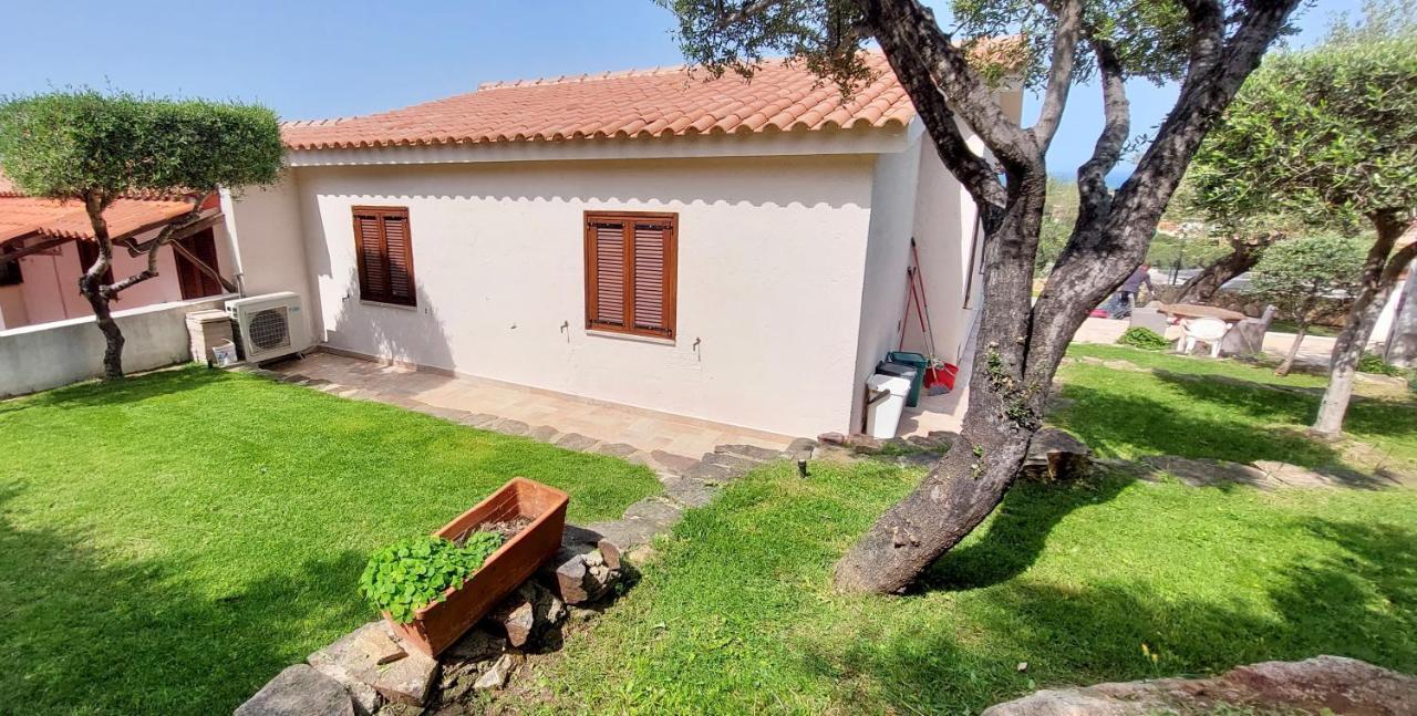 Iss Travel, Sea View Apartment Il Corbezzolo - Ground Floor With Air-Condition سان تيودورو المظهر الخارجي الصورة